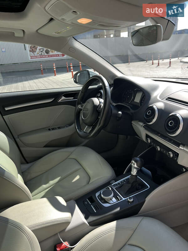 Седан Audi A3 2016 в Києві