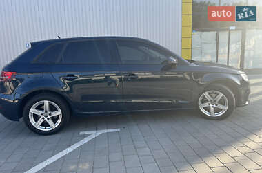 Хэтчбек Audi A3 2019 в Виннице