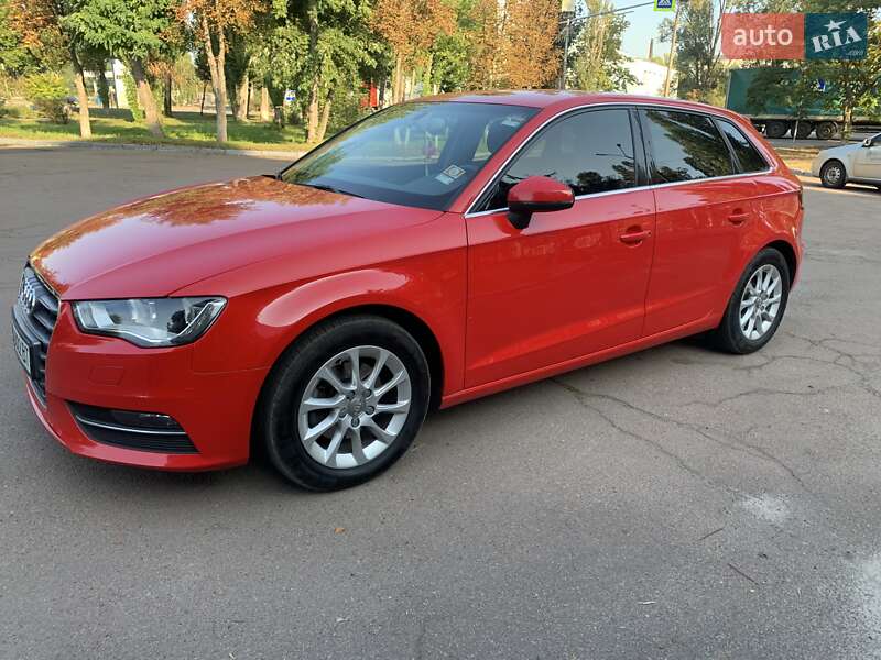 Хэтчбек Audi A3 2013 в Киеве