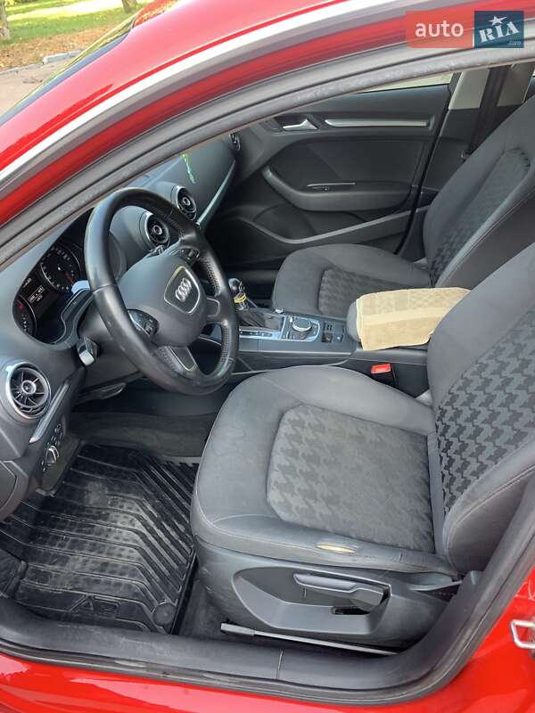 Хэтчбек Audi A3 2013 в Киеве