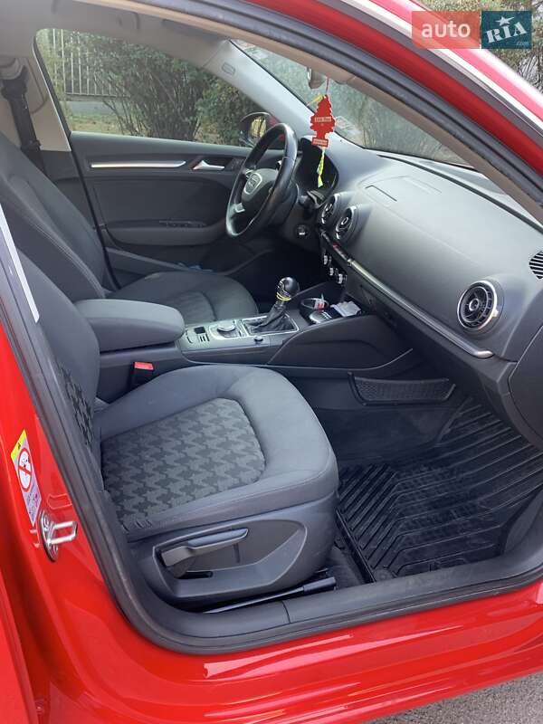 Хэтчбек Audi A3 2013 в Киеве