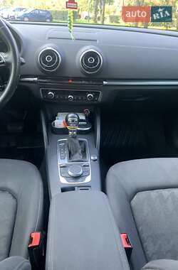 Хэтчбек Audi A3 2013 в Киеве