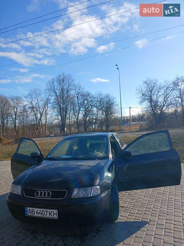 Хетчбек Audi A3 1996 в Харкові