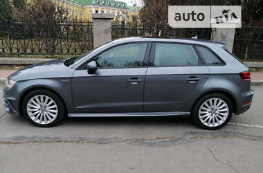 Хэтчбек Audi A3 2015 в Умани