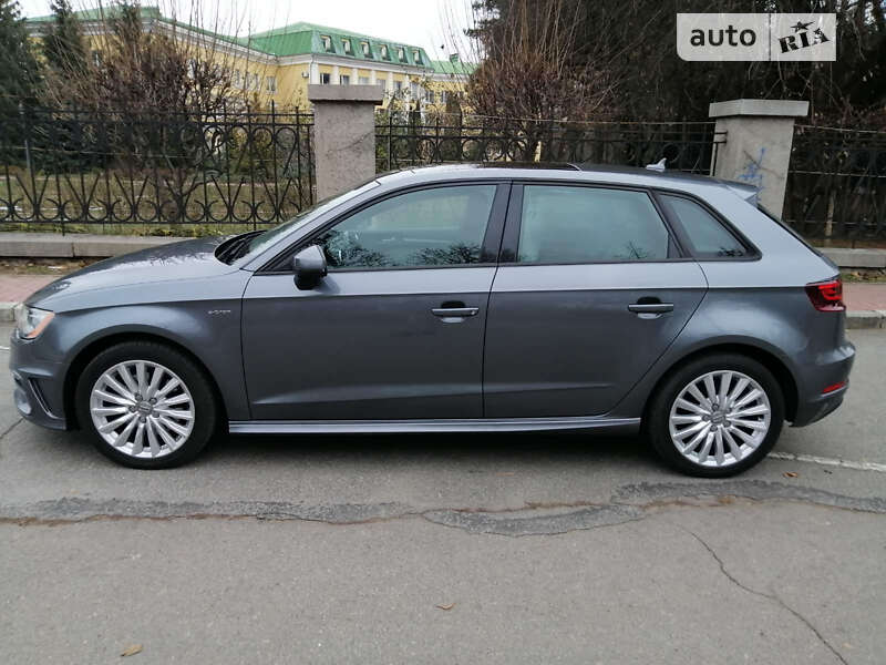 Хэтчбек Audi A3 2015 в Умани