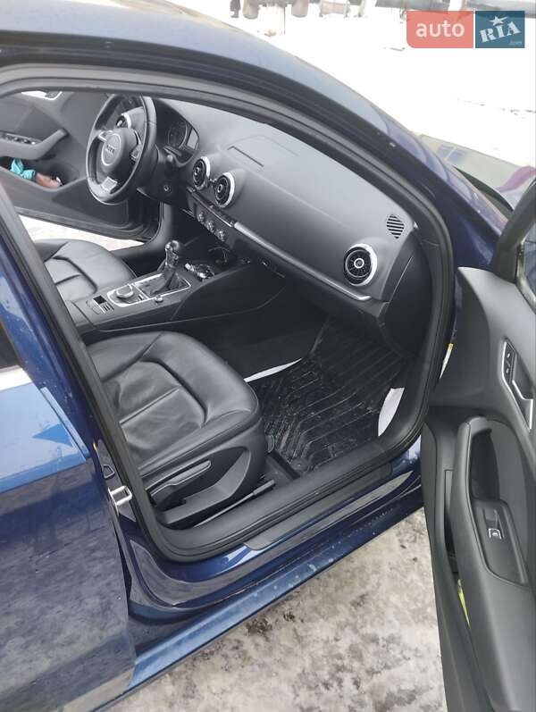 Седан Audi A3 2014 в Попельне