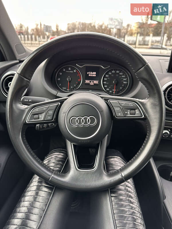 Седан Audi A3 2016 в Одессе