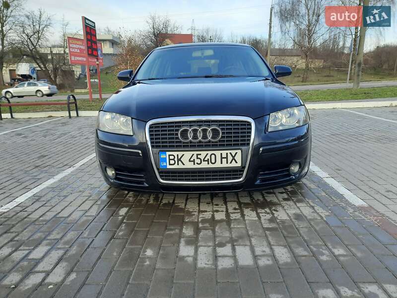 Хэтчбек Audi A3 2004 в Ровно