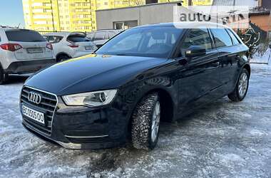 Хэтчбек Audi A3 2016 в Львове