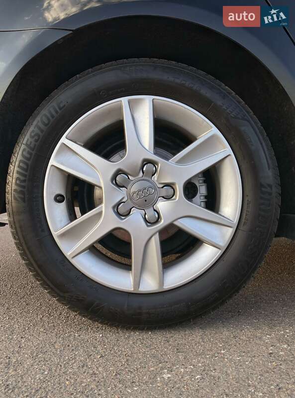 Хэтчбек Audi A3 2012 в Одессе