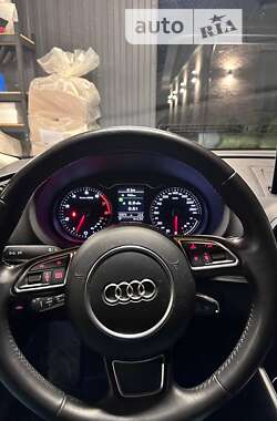 Седан Audi A3 2013 в Дніпрі