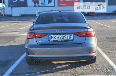 Седан Audi A3 2015 в Ровно