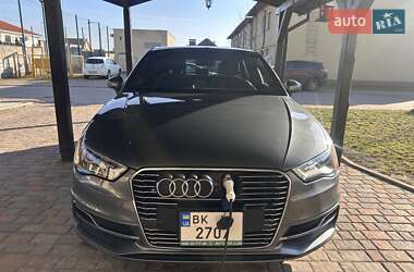 AUDI A3 E-TRON 2016