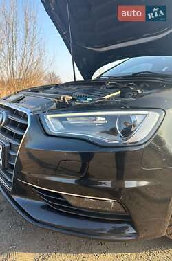 Седан Audi A3 2016 в Павлограде
