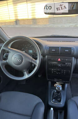 Хетчбек Audi A3 2001 в Рівному