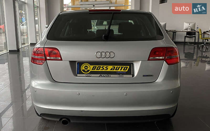 Хэтчбек Audi A3 2011 в Шептицькому
