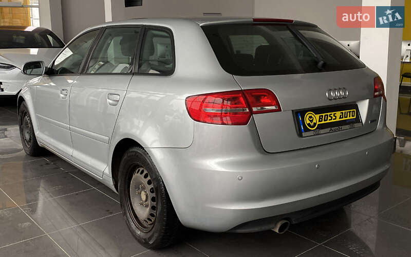 Хэтчбек Audi A3 2011 в Шептицькому