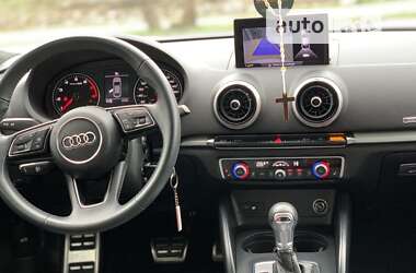 Седан Audi A3 2019 в Сваляві