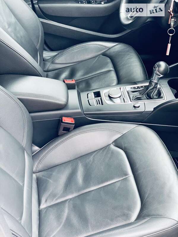 Седан Audi A3 2019 в Сваляве