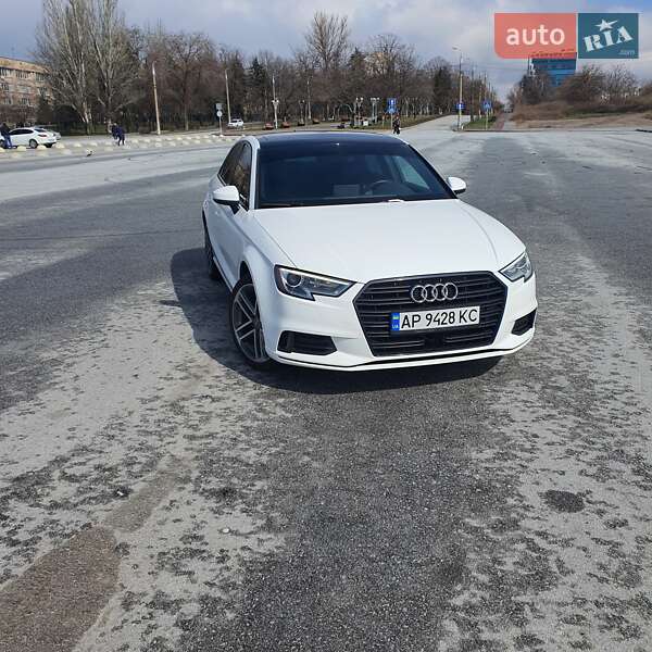 Седан Audi A3 2020 в Запоріжжі