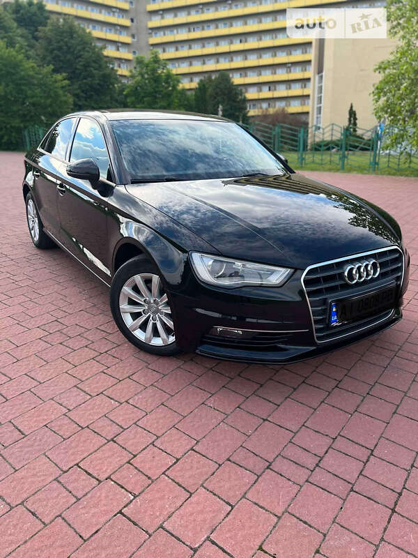 Седан Audi A3 2015 в Києві