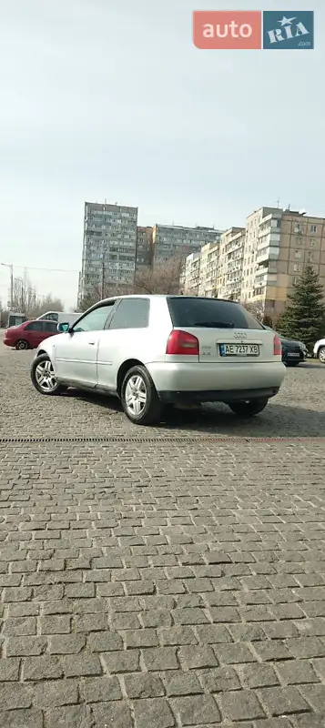 Audi A3 1998 VIN WAUZZZ8LZXA010724 фото оголошення 3 з 43