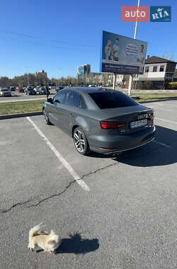 Седан Audi A3 2016 в Запоріжжі
