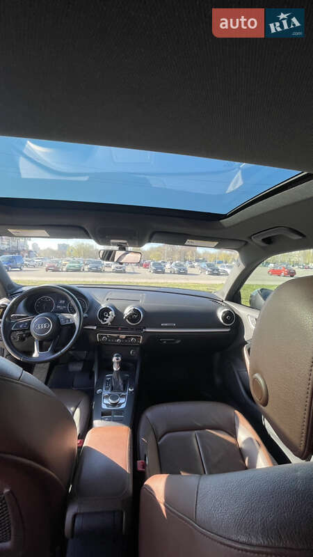 Седан Audi A3 2016 в Запорожье