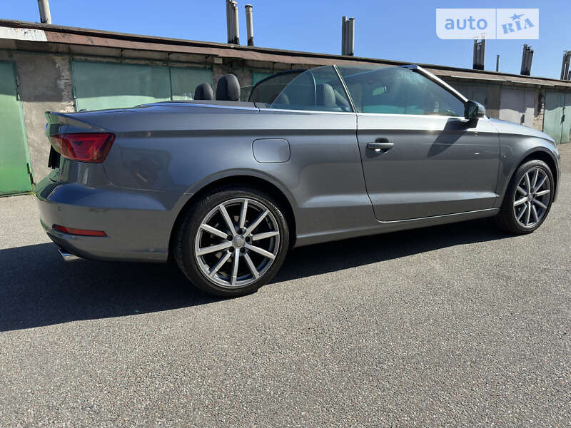 Кабриолет Audi A3 2016 в Киеве