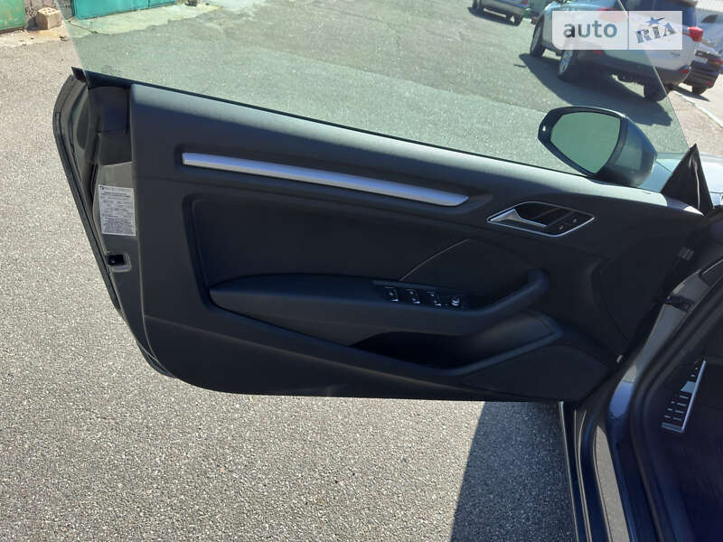 Кабриолет Audi A3 2016 в Киеве