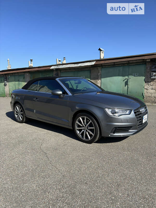 Кабриолет Audi A3 2016 в Киеве