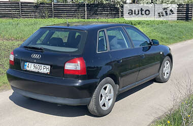 Хэтчбек Audi A3 2001 в Корсуне-Шевченковском