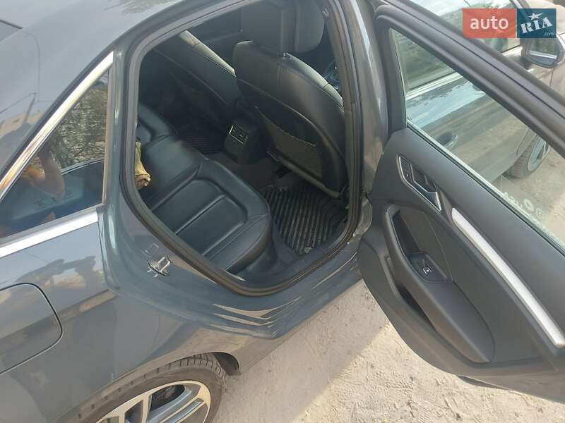 Седан Audi A3 2019 в Запорожье