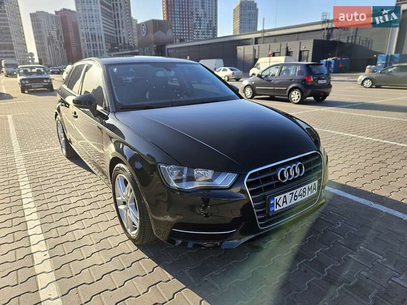 Хетчбек Audi A3 2014 в Києві