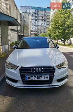 Седан Audi A3 2016 в Днепре