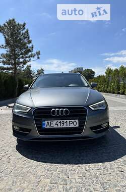 Хетчбек Audi A3 2016 в Дніпрі