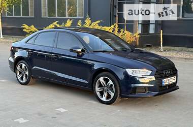 Седан Audi A3 2018 в Киеве