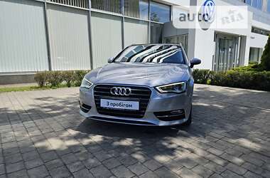 Хэтчбек Audi A3 2016 в Киеве