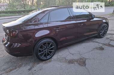 Седан Audi A3 2014 в Запоріжжі