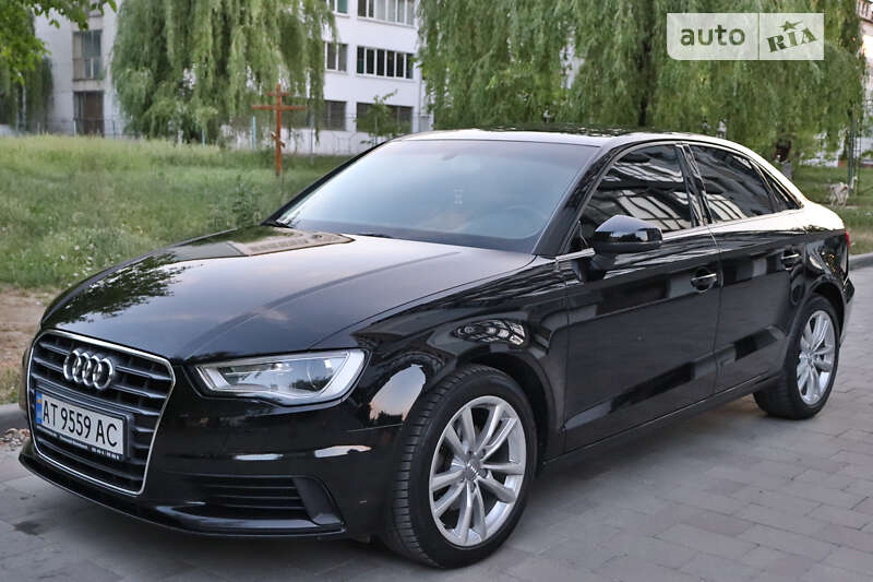 Седан Audi A3 2015 в Івано-Франківську