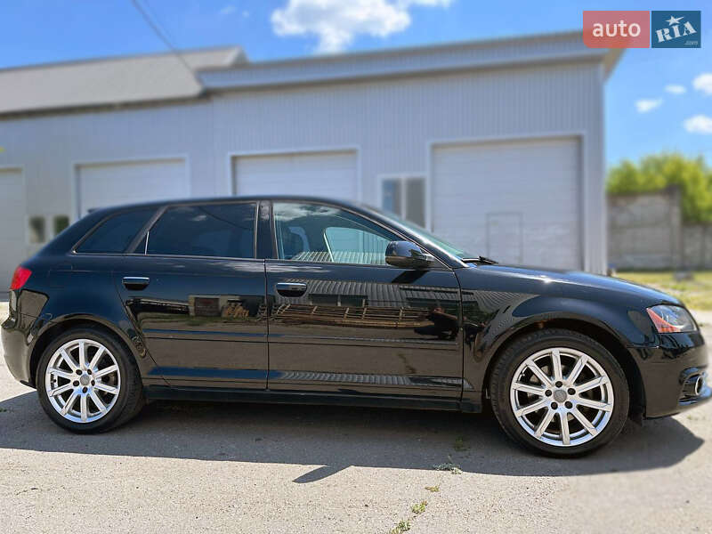 Хетчбек Audi A3 2010 в Черкасах