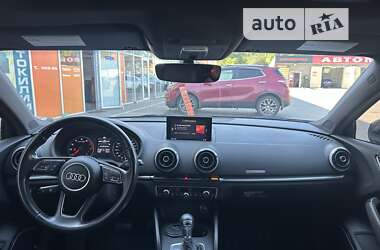 Седан Audi A3 2016 в Кривому Розі