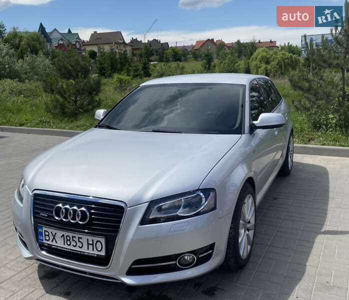 Хетчбек Audi A3 2011 в 