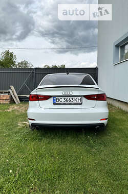 Седан Audi A3 2013 в Львові