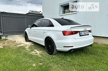 Седан Audi A3 2013 в Львові