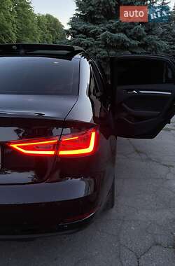 Седан Audi A3 2015 в 
