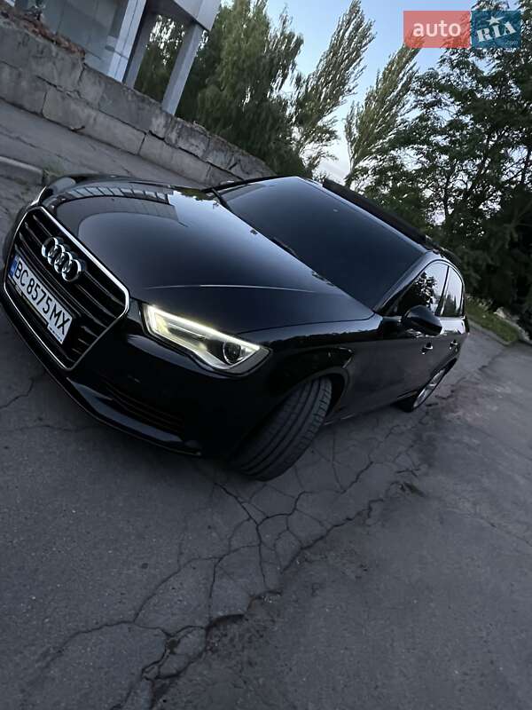 Седан Audi A3 2015 в Кривом Роге