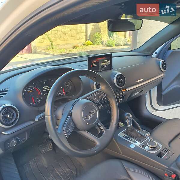 Седан Audi A3 2020 в Запоріжжі