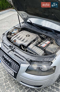 Хэтчбек Audi A3 2008 в 