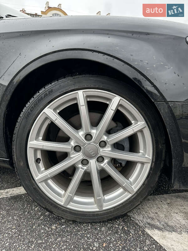 Седан Audi A3 2015 в Ивано-Франковске